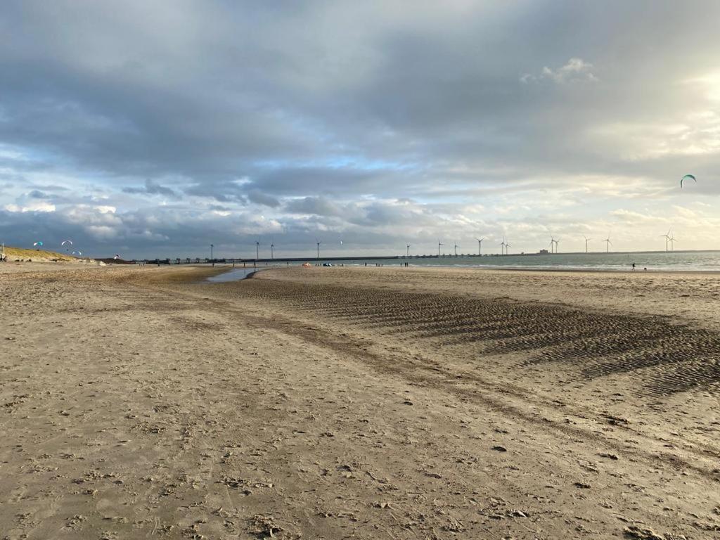 Gezellig Gastenverblijf In Het Centrum Burgh-Haamstede Exterior foto